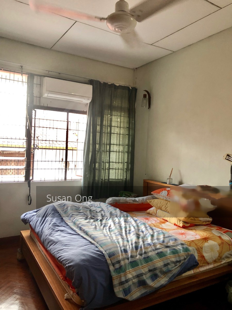Mayflower Gardens (D20), Terrace #192945232